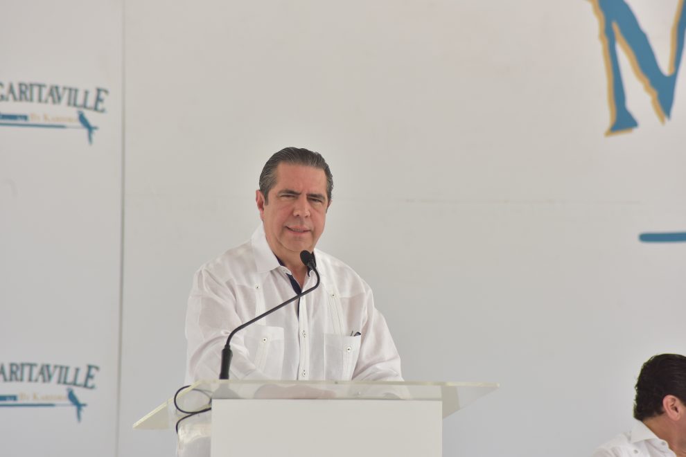 ministro de turismo