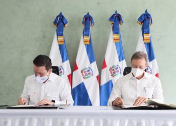 El Mirex y el BCIE firmaron el acuerdo que formaliza la apertura de la sede del Banco Centroamericano en el país. | Fuente externa.