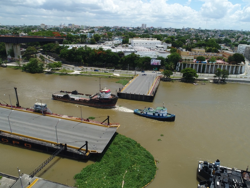 momento en que sacan el barco