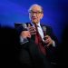 Greenspan fue jefe de la Fed durante las presidencias de Ronald Reagan, George H.W. Bush, Bill Clinton y George W. Bush.