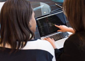 Mujeres, inclusión digital. | Unsplash.