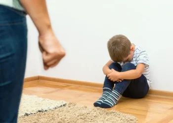 Más allá del entorno familiar, la vulneración de los derechos de la niñez se manifiesta también a través del trabajo infantil.