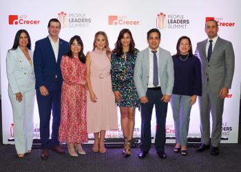 Ingrid García, Orlando Prieto, Nina D’ Agostini, Gina Cordero, Yolenny Martínez, Carlos Barranco, Virginia Peña y Francisco Carrasco. | Fuente externa.