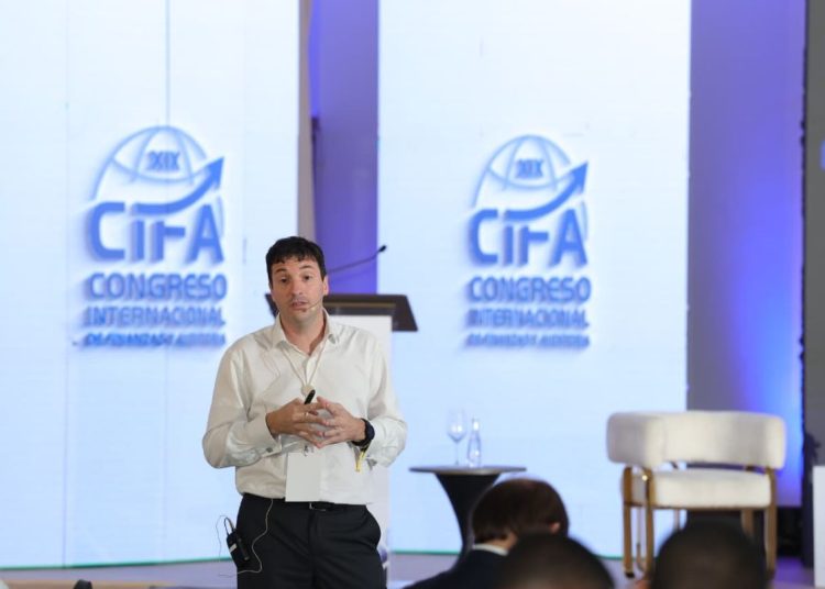 Nicolás Franco considera que inclusión financiera sigue siendo uno de los principales desafíos de América Latina.