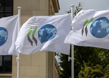 Banderas de la Organización para la Cooperación y el Desarrollo Económico.- Fuente externa.