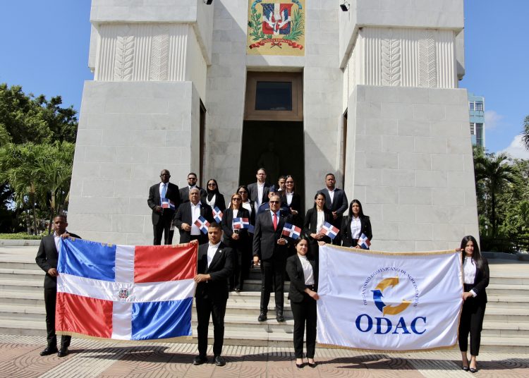 El acto estuvo encabezado por el director ejecutivo del ODAC, Ángel David Teveras Difo.