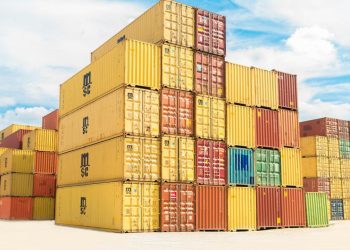 En cuanto al comercio de servicios, la OMC destaca que la perspectiva a corto plazo es más positiva que para las mercancías, con un crecimiento interanual del 8% en dólares del comercio de servicios comerciales durante el primer trimestre de 2024.