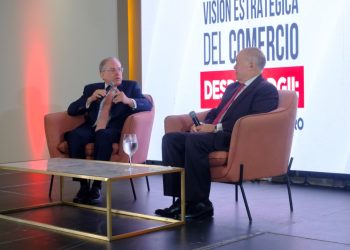 Ernesto Martínez considera que el país debe enfocarse en reducir la informalidad y fortalecer las recaudaciones internas.