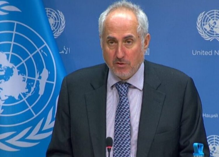 Dujarric ha subrayado que "el aumento del precio del petróleo afectará a todo, incluyendo las operaciones de Naciones Unidas.