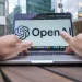 OpenAI ha compartido sus avances para reforzar la seguridad del navegador ChatGPT Atlas frente a vulnerabilidades de ataques de inyección.