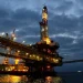 Para 2025, el mercado requerirá de los doce países de la OPEP y sus diez socios, entre ellos Rusia y México, 44 mbd diarios, o lo que es lo mismo el 41.4% de la demanda mundial de 106.31 mbd prevista para ese año.