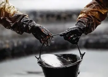 Desde que empezó el conflicto en Oriente Medio, el precio del oro negro se ha visto sacudido por el ritmo de las noticias.