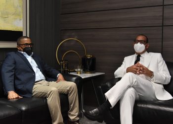 Ramón Pepín y Deligne Ascención Burgos.