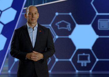 Omar Acosta, vicepresidente de Mercadeo y Comunicaciones Corporativas de Claro.