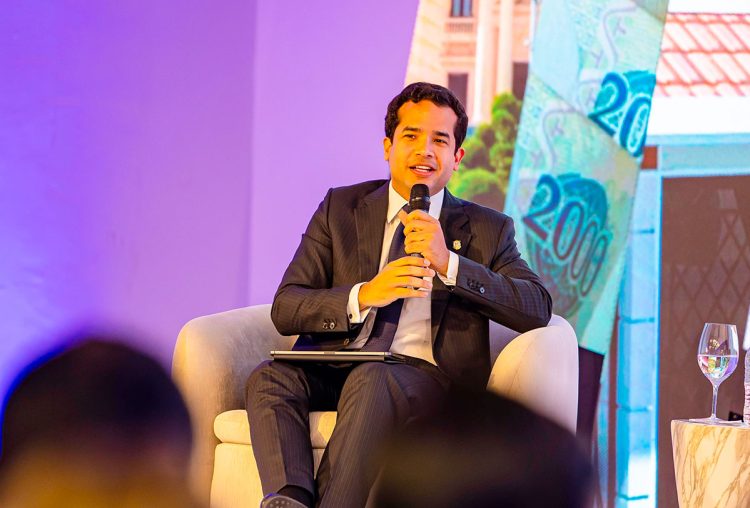 Omar Fernández, senador del Distrito Nacional y organizador del Foro Diálogo Fiscal.