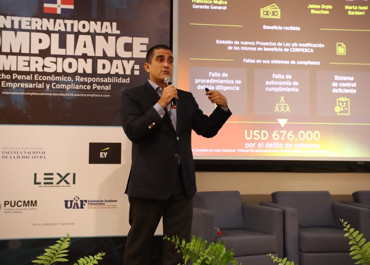 Óscar Meléndez hizo el planteamiento durante el “International Compliance Immersion Day: derecho penal económico, responsabilidad empresarial y compliance penal”, celebrado en la Pucmm.