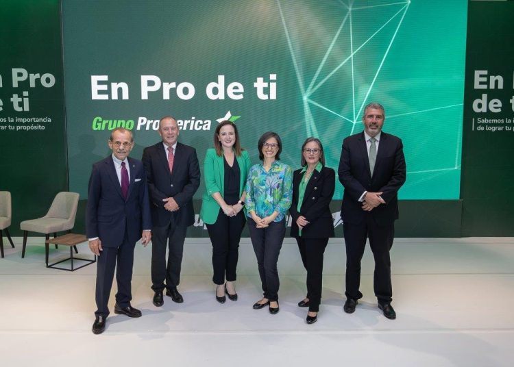 Oscar Orozco, Juan Federico Juan Federico Jokisch, María Teresa Arana, Tutti Furlán, Octaviana Icaza y Lázaro Figueroa. Fuente externa.