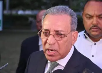 Al acudir al velatorio de Eduardo Guarionex Estrella, hijo del ministro de Obras Públicas, Eduardo Estrella, el geólogo lamentó la pérdida de tantas vidas en la tragedia del Jet Set.