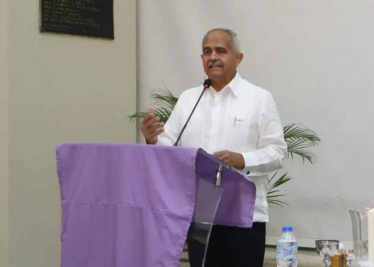 Benítez reconoció que en el sector aún existen retos como la necesidad de optimizar el uso del agua.