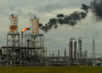 El precio del petróleo repunta en medio de la incertidumbre geopolítica en Oriente Medio.