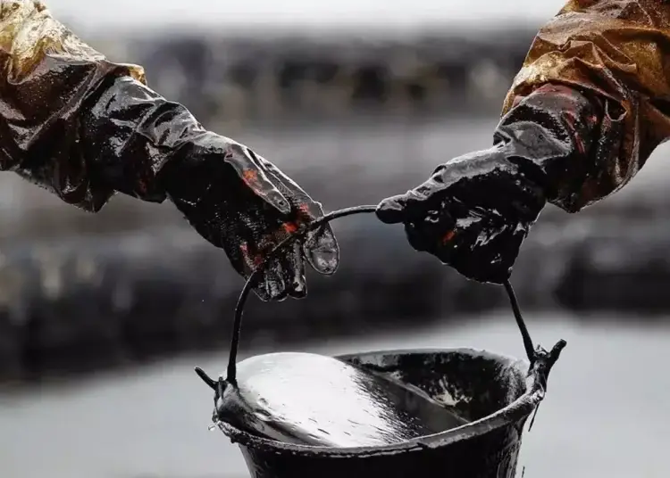 Al cierre en la Bolsa Mercantil de Nueva York, los contratos de futuros del WTI para entrega en mayo sumaron US$2.77 con respecto a la última sesión.