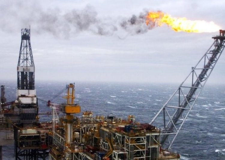 Las tensiones geopolíticas continúan presionando el mercado energético.