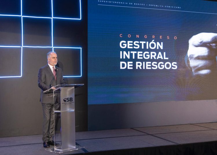 Alejandro Fernández W., superintendente de Bancos. - Fuente externa.