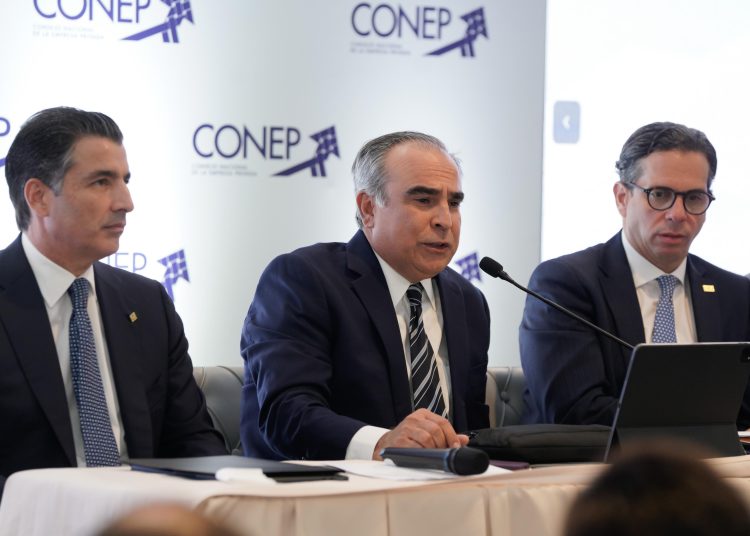 En su discurso como presidente reelecto, Celso Juan Marranzini Esteva expresó su agradecimiento a los miembros del CONEP por la confianza depositada en su candidatura.- Fuente externa.