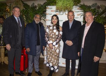 Juan C. García Granda, José A. Marte Piantini, Cesarina Beauchamp, Jordy Ballbe y Héctor Porcella.