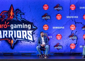 PRINCIPAL - Pedro Ynoa, Gerente Mercadeo Fijo y Omar Acosta, Vicepresidente de Mercadeo y Comunicaciones Corporativas