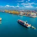 El Gobierno panameño había informado que la operación transitoria de ambos puertos quedaría en manos de la filial de la danesa Maersk.