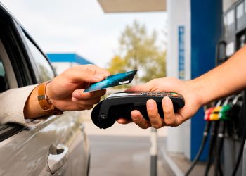 Combustibles es el cuarto sector con mayor incidencia en los pagos con tarjetas vía POS en República Dominicana.