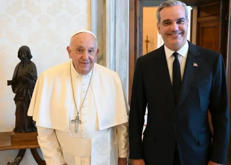 Papa Francisco y Luis Abinader. | Fuente externa