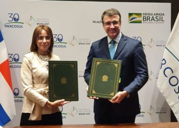 Patricia Villegas de Jorge y el canciller de Brasil, Carlos Franco França