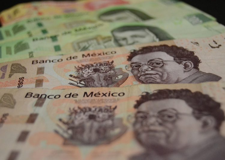 Pesos mexicanos, dinero