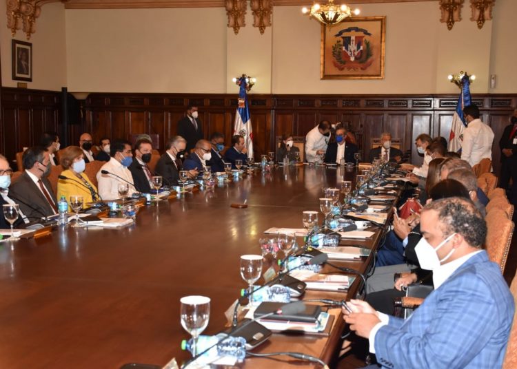 Durante un Consejo de Ministros, encabezado por el presidente Luis Abinader, se informa la priorización de 30 políticas que procuran acelerar el logro de los objetivos de la Estrategia Nacional de Desarrollo y los Objetivos de Desarrollo Sostenible.
