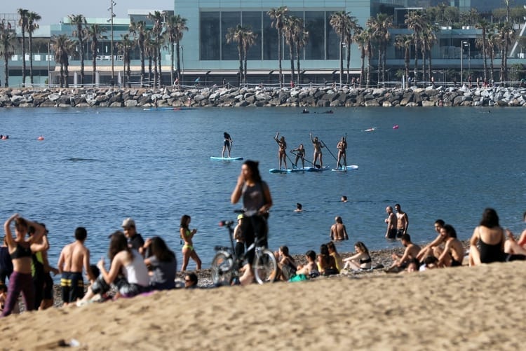 playa de la barceloneta, barcelona, turismo Españadesconfinamiento