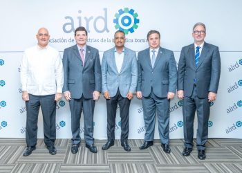 Pável Isa, Julio Virgilio Brache, Joel Santos, Peter Prazmowski y Mario Pujols. - Fuente externa.