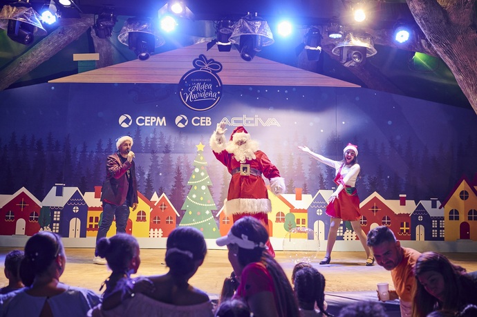 Presentación de Santa en La Aldea Navideña de CEPM. Fuente externa.