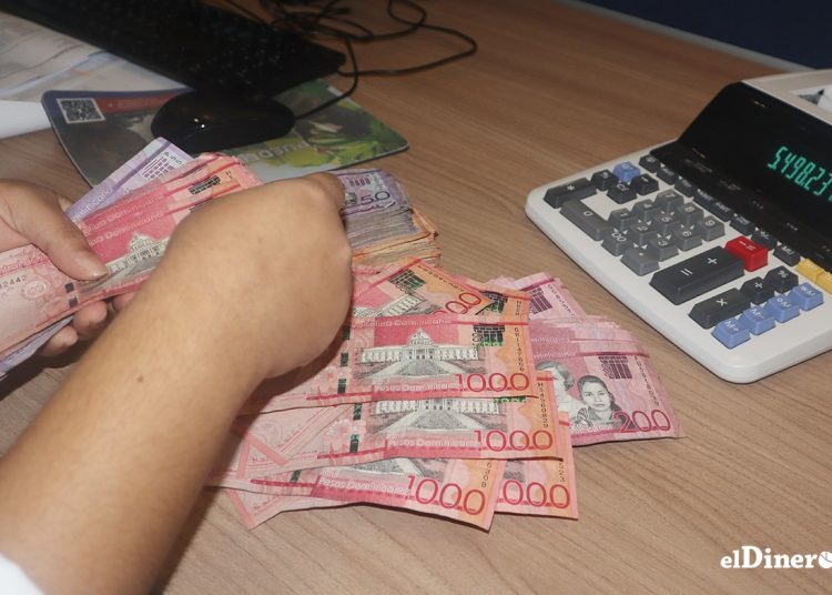 Los créditos comerciales privados ascendieron a RD$1 billón 273,000 millones.