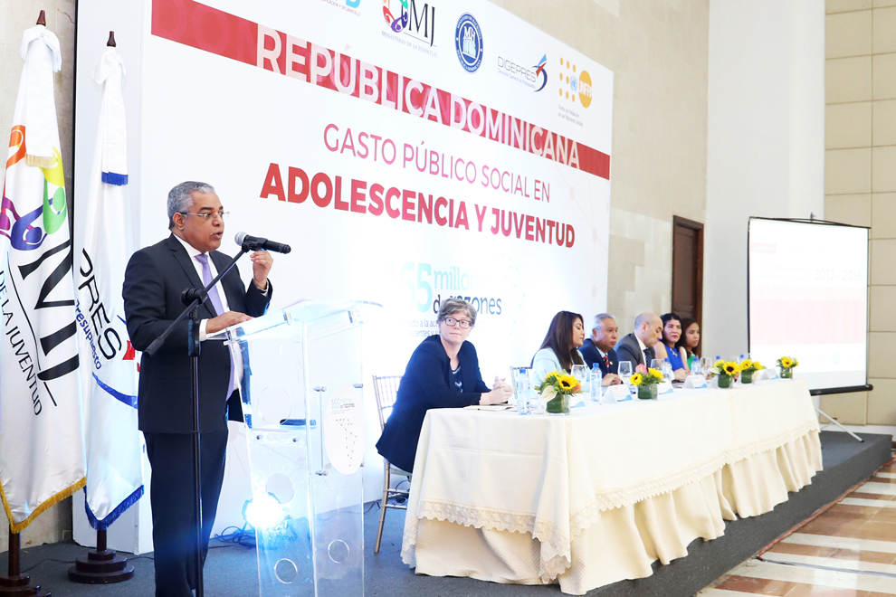 presupuesto director luis reyes actividad unfpa