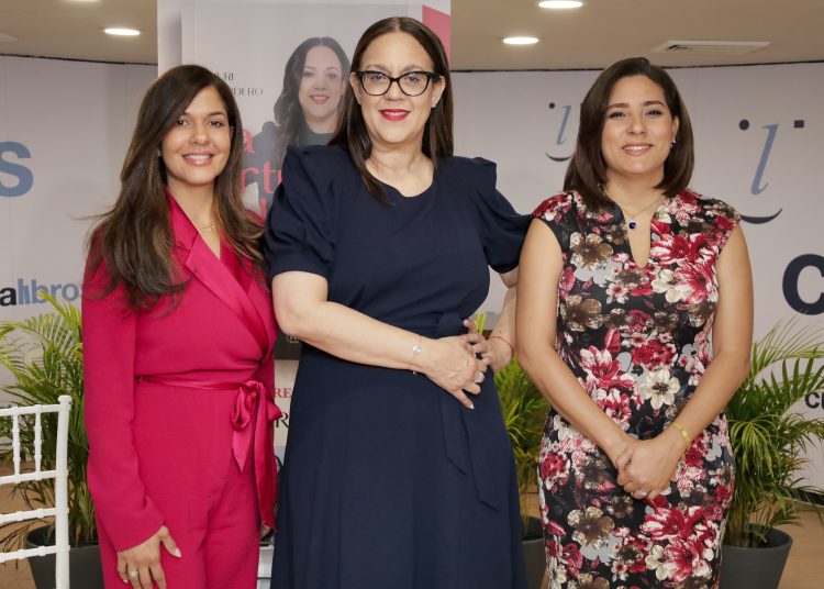 Maria Jacobo, Yuri Cordeo y Jhoanny Reyes.
