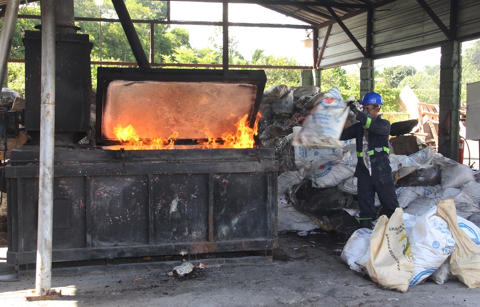 pro consumidor incinera productos