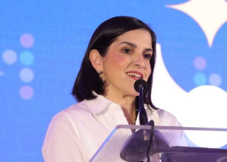 Biviana Riveiro, participará como exponente en el Primer Encuentro Empresarial de Turismo, Comercio e Inversión República Dominicana–Portugal.