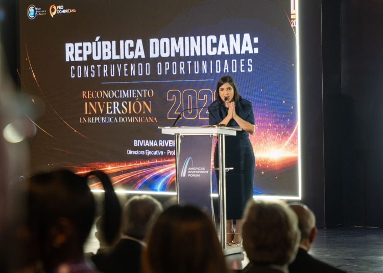 ProDominicana reconoció a empresas por su aporte al desarrollo económico y la inversión extranjera.