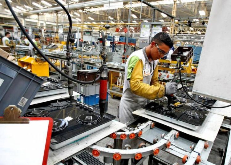 El IPI se situó en mayo pasado en el 93.7, lo que supone una caída de 12.37 puntos respecto al mes anterior, cuando se situó en el 106.1.