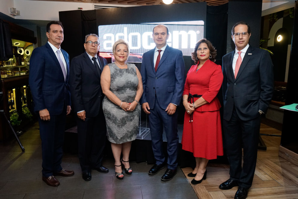 productores de cemento gary de la rosa, félix gonzález. rayza rodríguez, adriano brunetti, cruz amalia rodríguez, alejandro ramírez