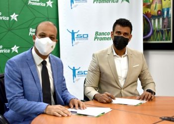 Carlos Julio Camilo y Modesto Reyes.