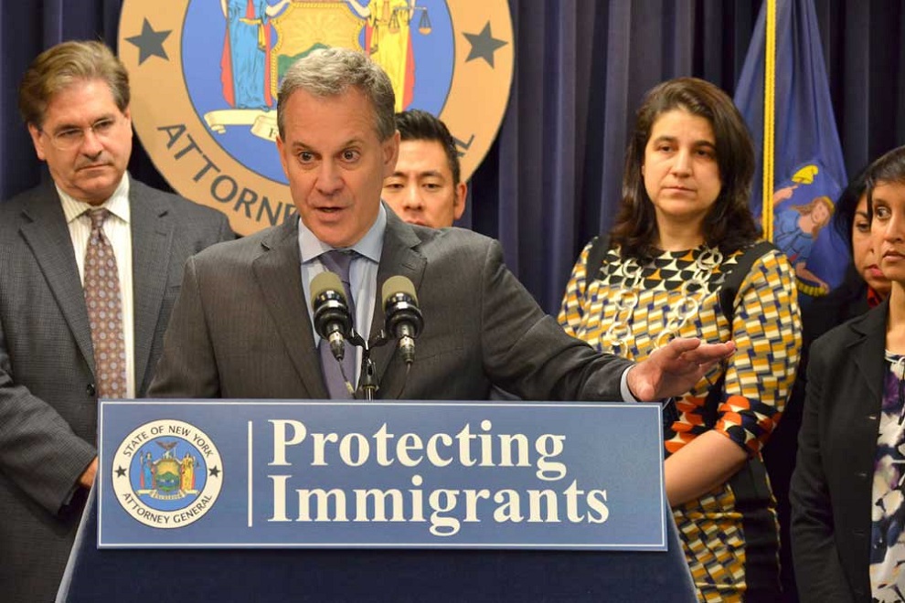 protecting inmigrantes schneiderman