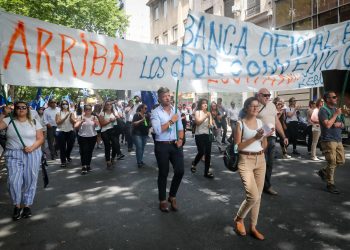 Protesta trabajadores, banca estatal uruguaya